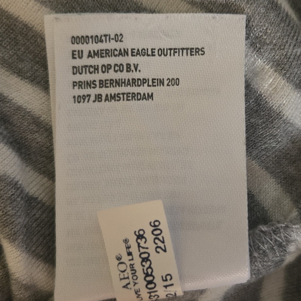 American Eagle- Soft & Sexy- Striped Gray and White Tank Top- Size Medium - Picture 9 of 9
